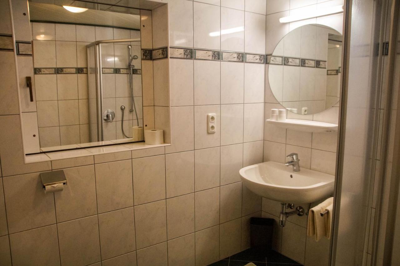 Winkler Apartment *